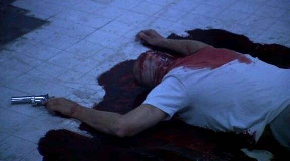 《电锯惊魂》：简单的背景，不简单的影片，惊