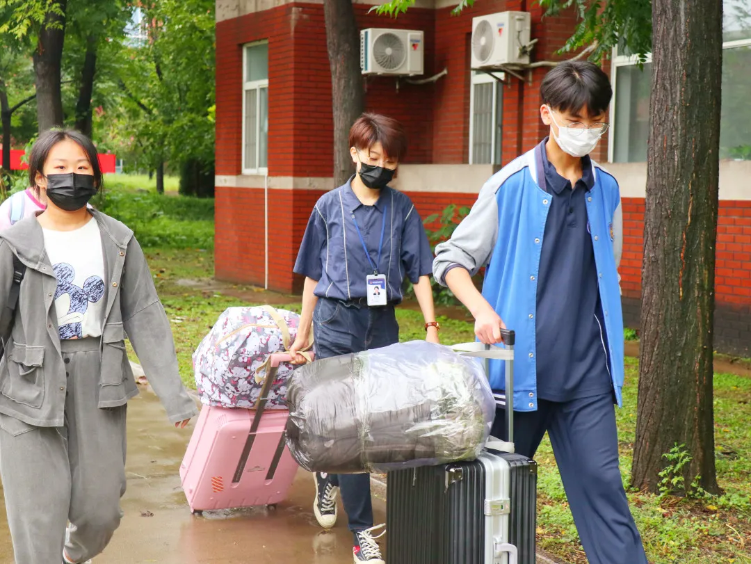 成长新起点 追梦少年人 | 潍坊恒德实验学校2021级高一新生报到侧记
