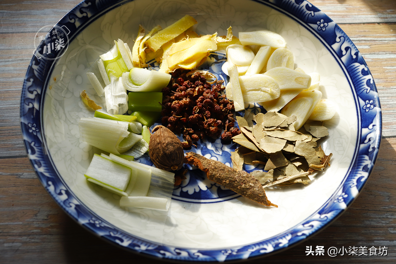 辣椒酱好吃有诀窍，多加这一步，辣椒油才香，为年夜饭做准备