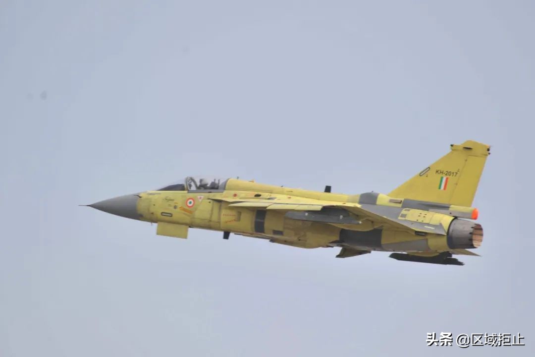 歼10被印度司令看扁：动力系统不如光辉战机，出
