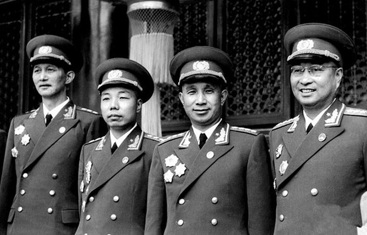 他不是红军，也没当过八路，授衔时却被评为上将，后成国家副主席
