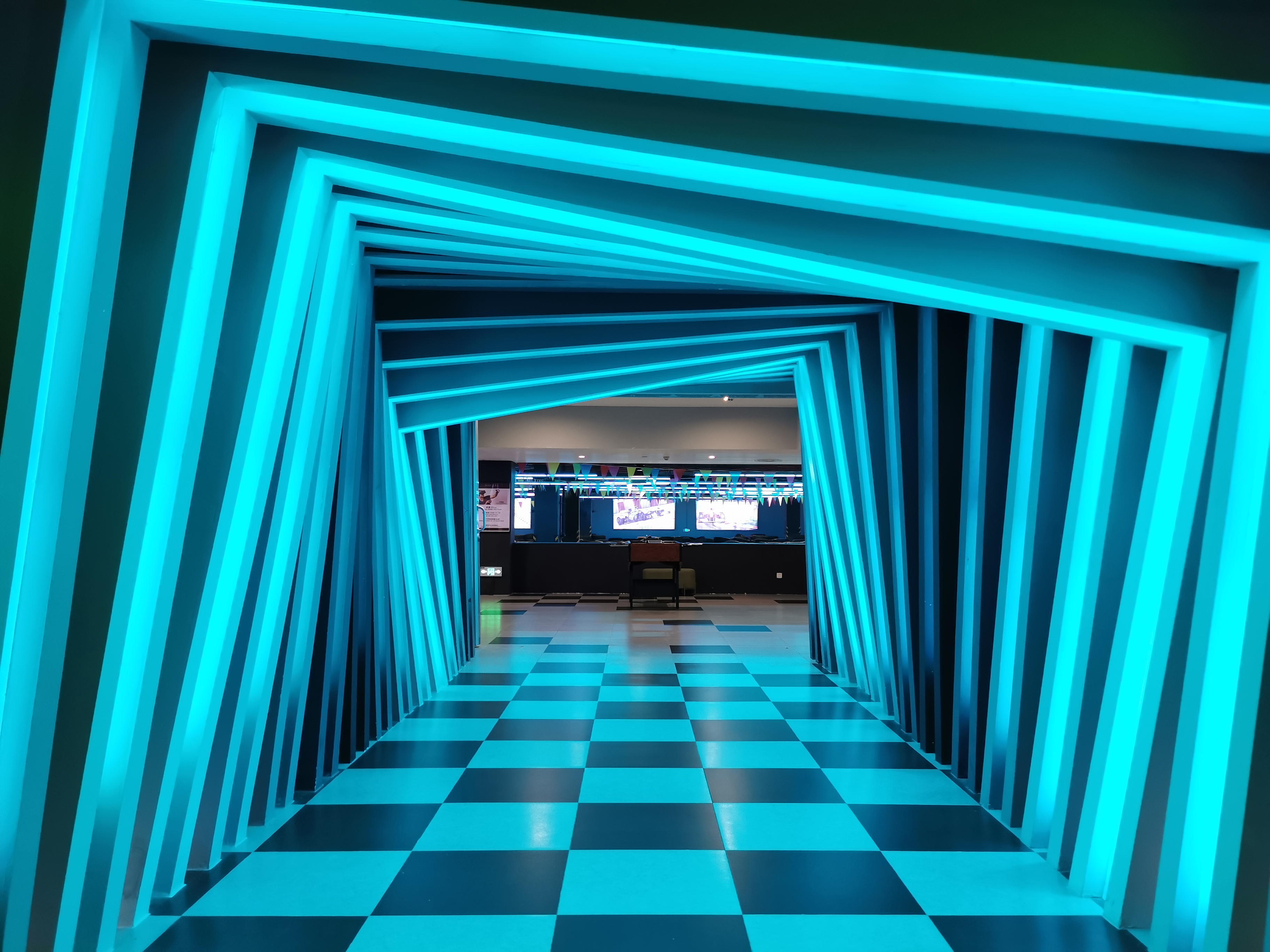 三亚旅行，海棠湾藏着的法兰西秘境，享受悠闲慢生活