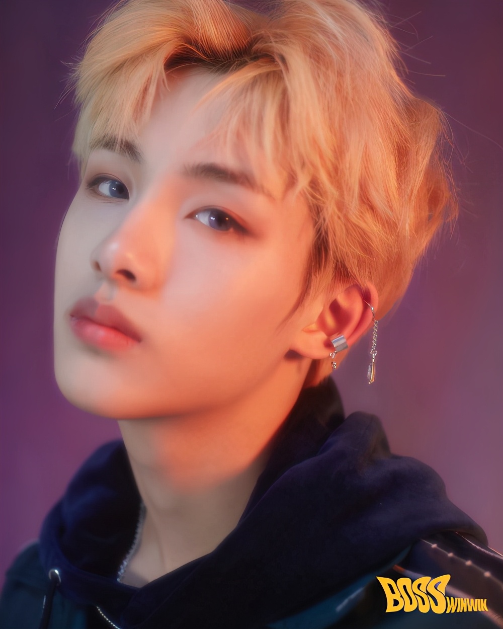 迪斯尼在逃公主认证人气男团成员超敢玩生日纪念cos女装