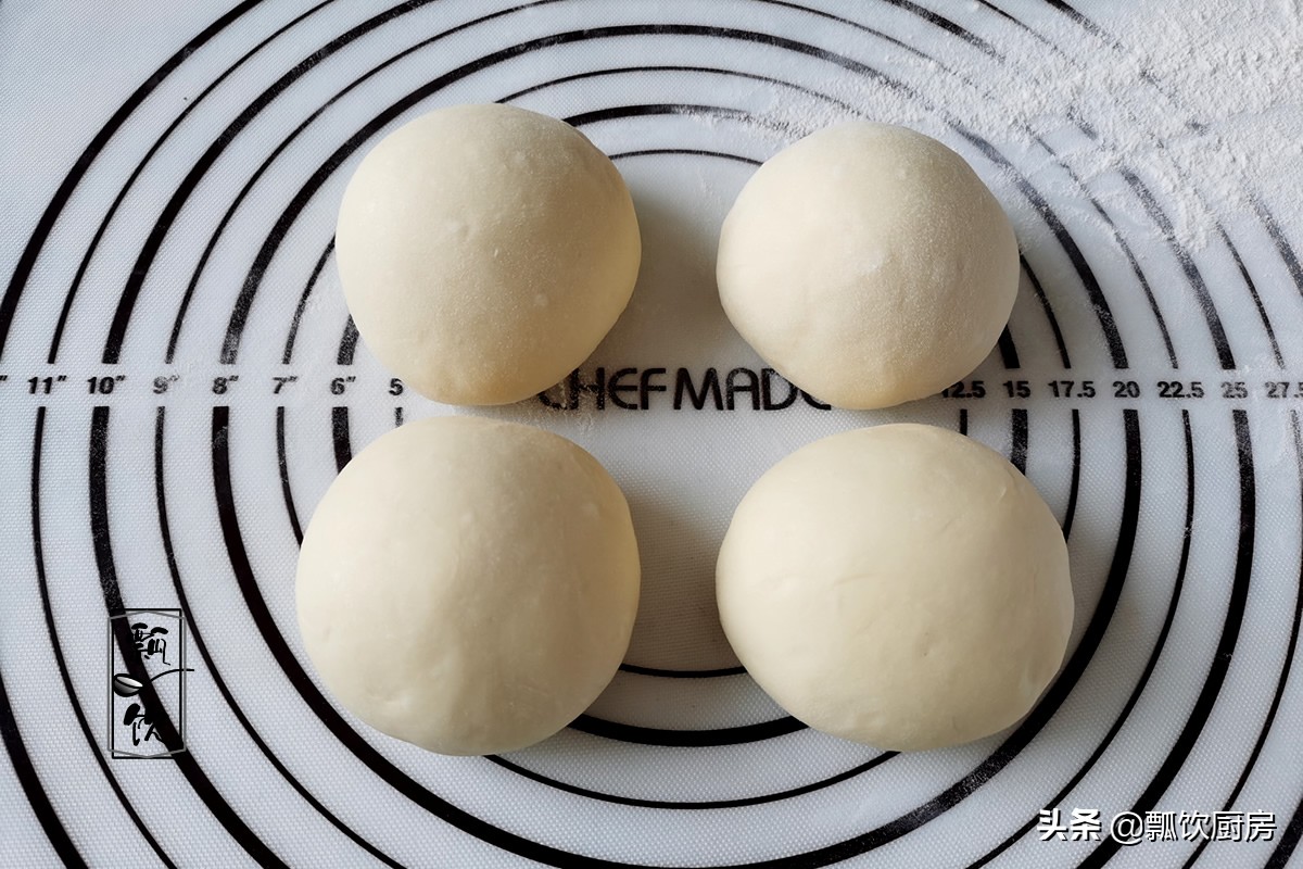 闺蜜们都喜欢的面包，既甜又香，配杯牛奶，当早餐一顿一个，特棒