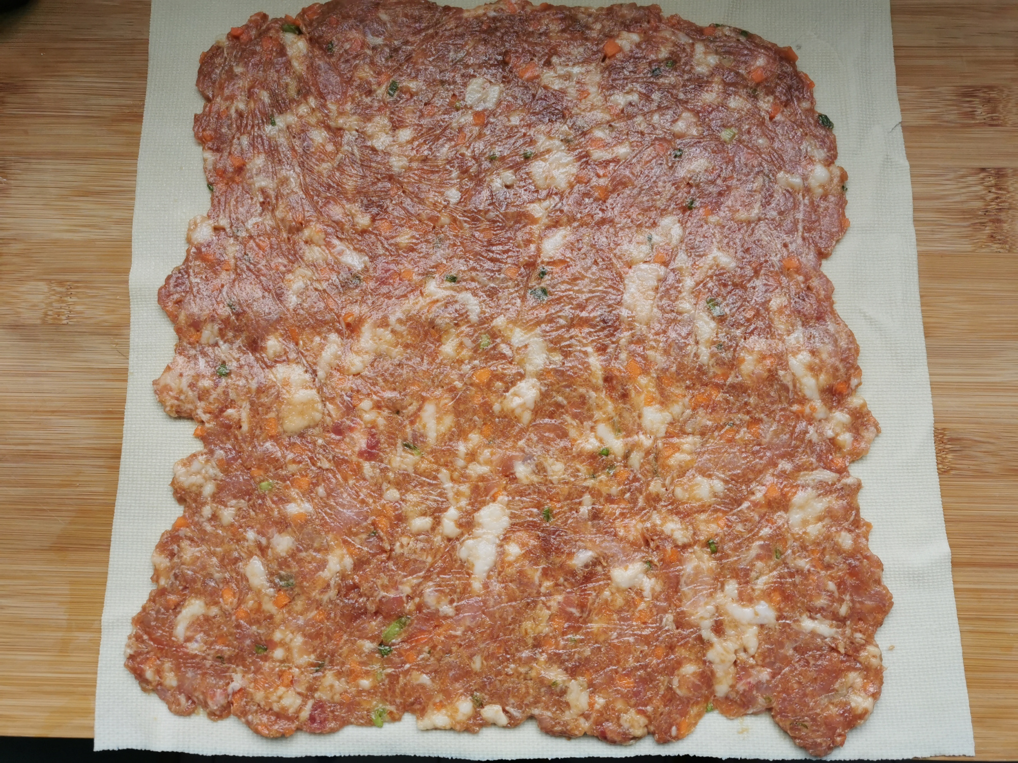 不油炸不煸炒，豆腐皮裹上肉餡蒸一蒸，10分鐘上桌，少油更健康