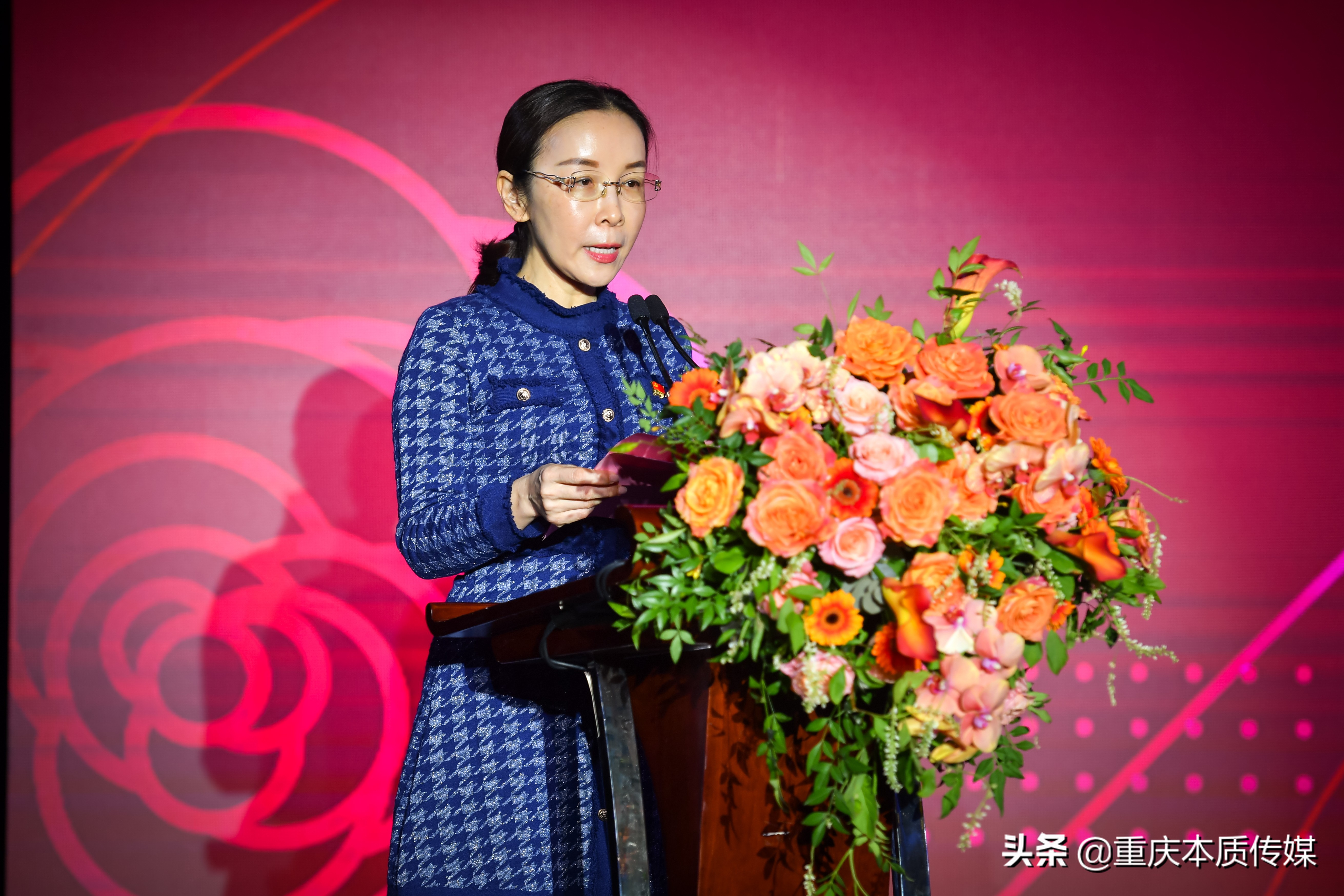 “完美守护包”致敬抗疫“她”力量
