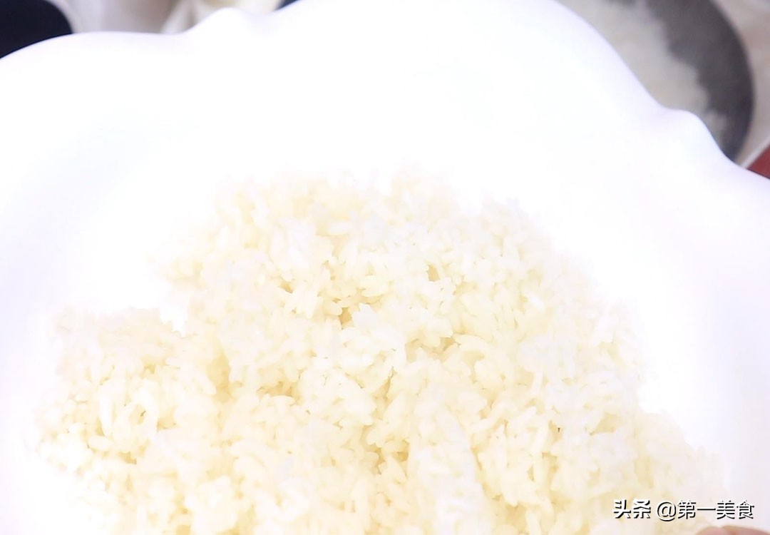 图片[3]-【蛋炒饭】做法步骤图 米饭金黄松散 粒粒分明-起舞食谱网