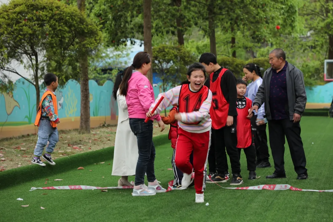 活动传文化 清明祭英烈——天府新区特殊教育学校学党史活动
