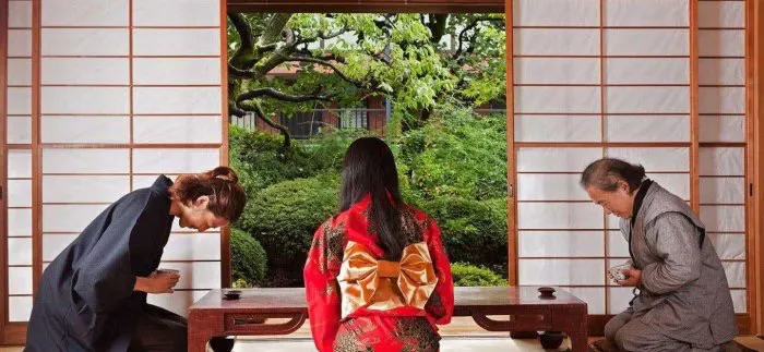 日本人进屋要脱鞋,遇到“脚臭”的客人该怎么
