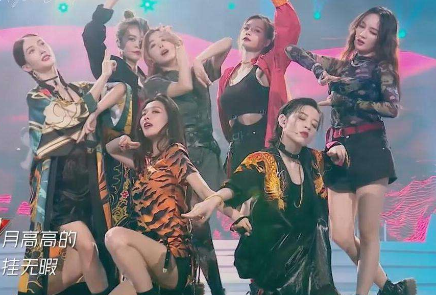 李斯丹妮发新歌，“浪姐”集体吆喝，她成2011快