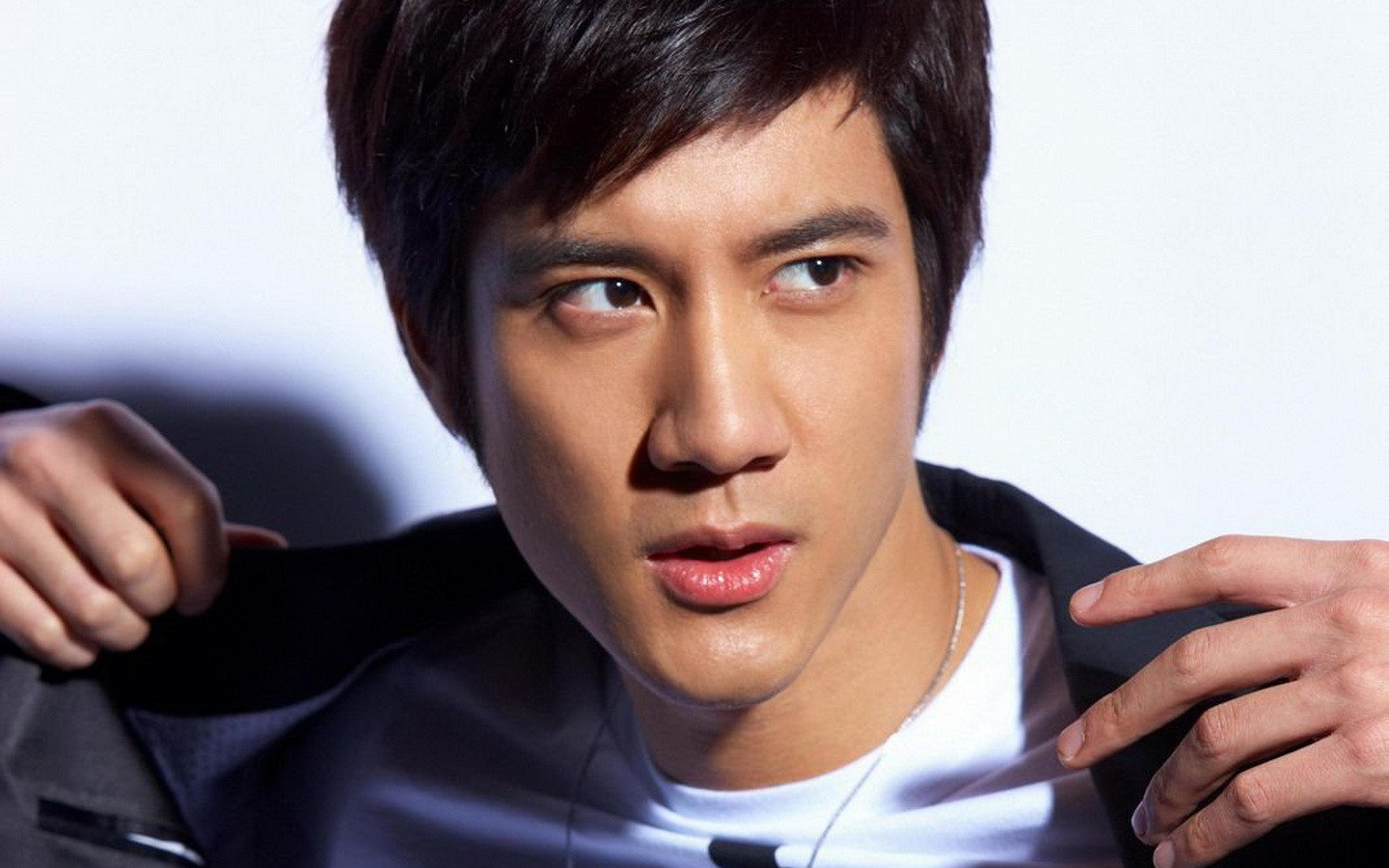 王力宏坐实学霸称号，给三胎儿子取名，全名5笔