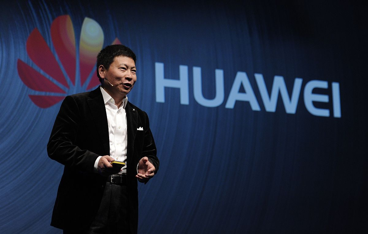 华为再次上架“新机”，反被“花粉”吐槽，有