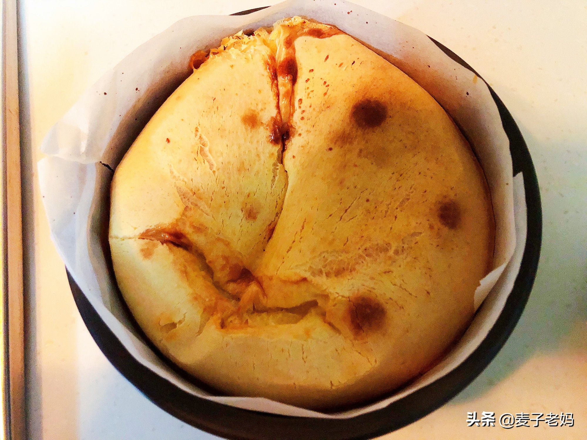 Pink of polished glutinous rice adds milk to mix, bake, outside fragile li of glutinous, added sweet yam stuffing to still can explode oar