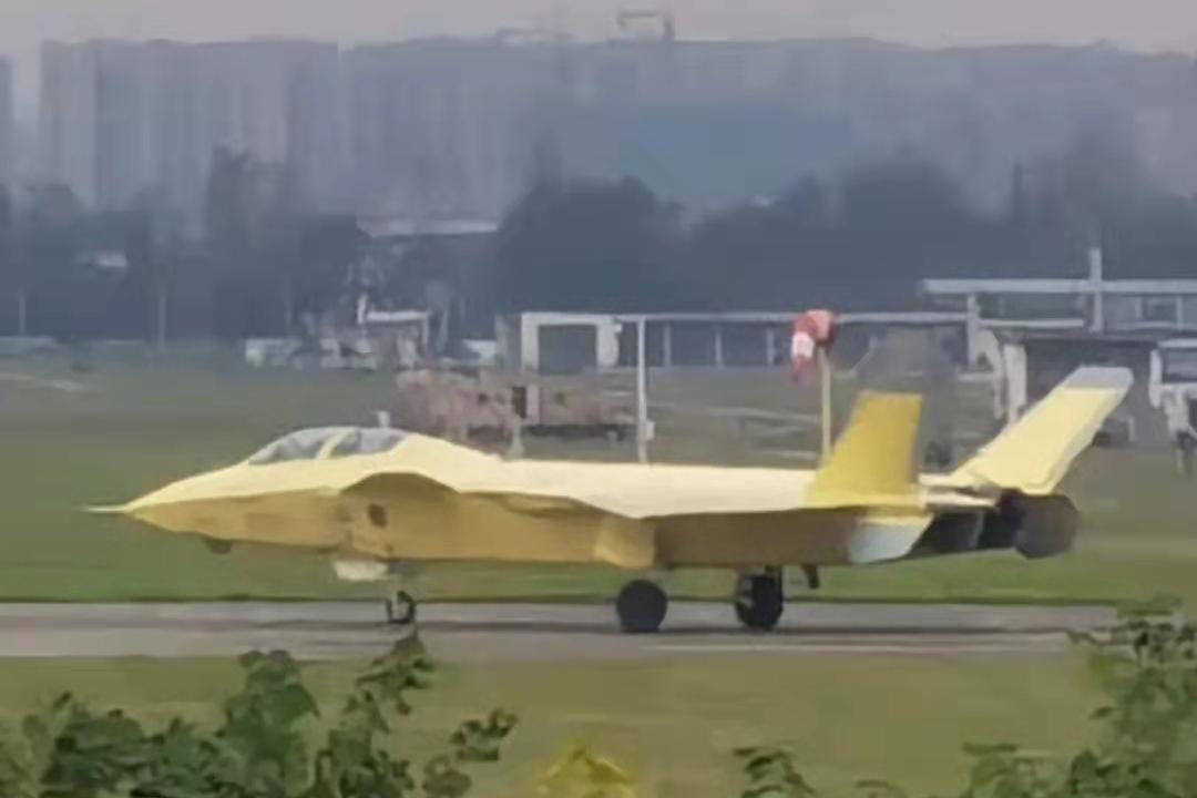 The two-seater J-20 is coming!The world's strongest two-seater fifth ...