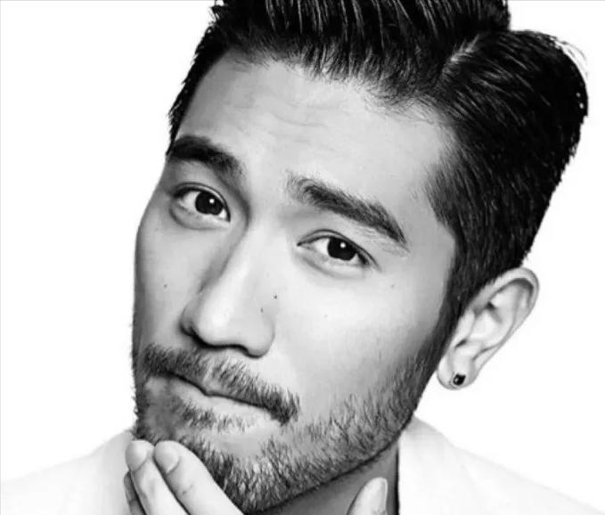 Variety show onsite competition, choking after eating rice cakes