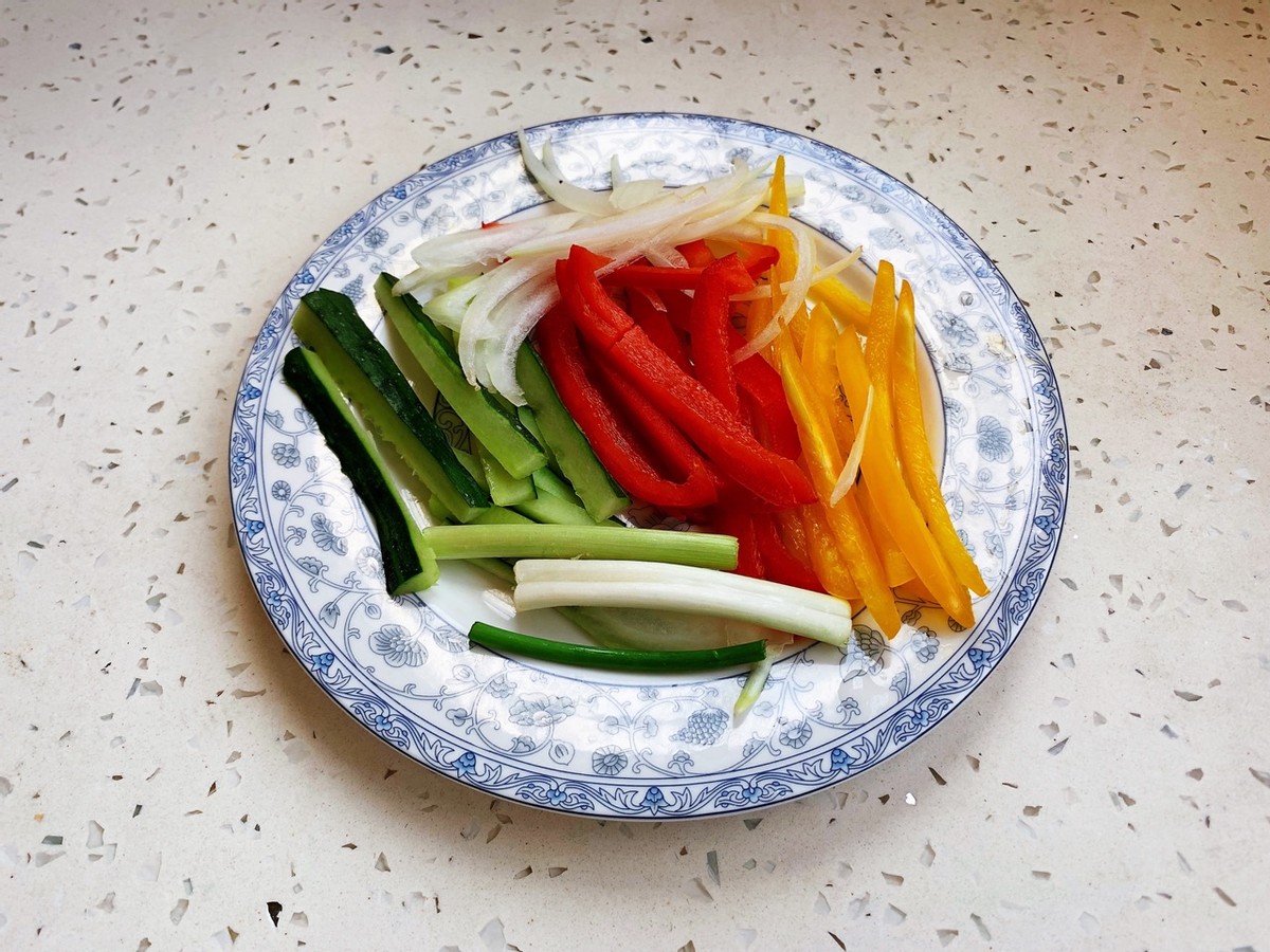 自制鸡肉三明治，简单快手，适合上班族，早餐的好选择