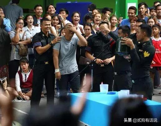 比电影还要精彩的泰国征兵现场