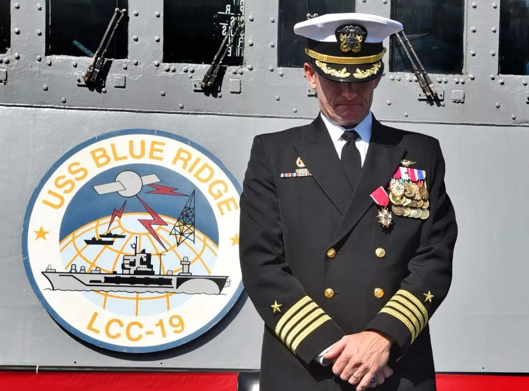 美国吹哨舰长终于复职，新职位曝光让人摇头叹