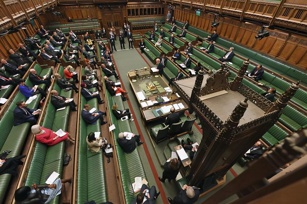 我大使被挡英议会门外，中方表态，网友：英大使也别进人民大会堂