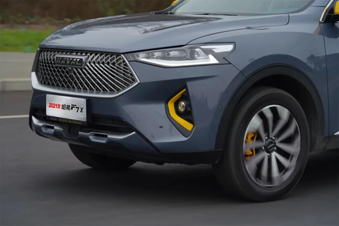 任何国产轿跑SUV，应该都会怕哈弗F7x