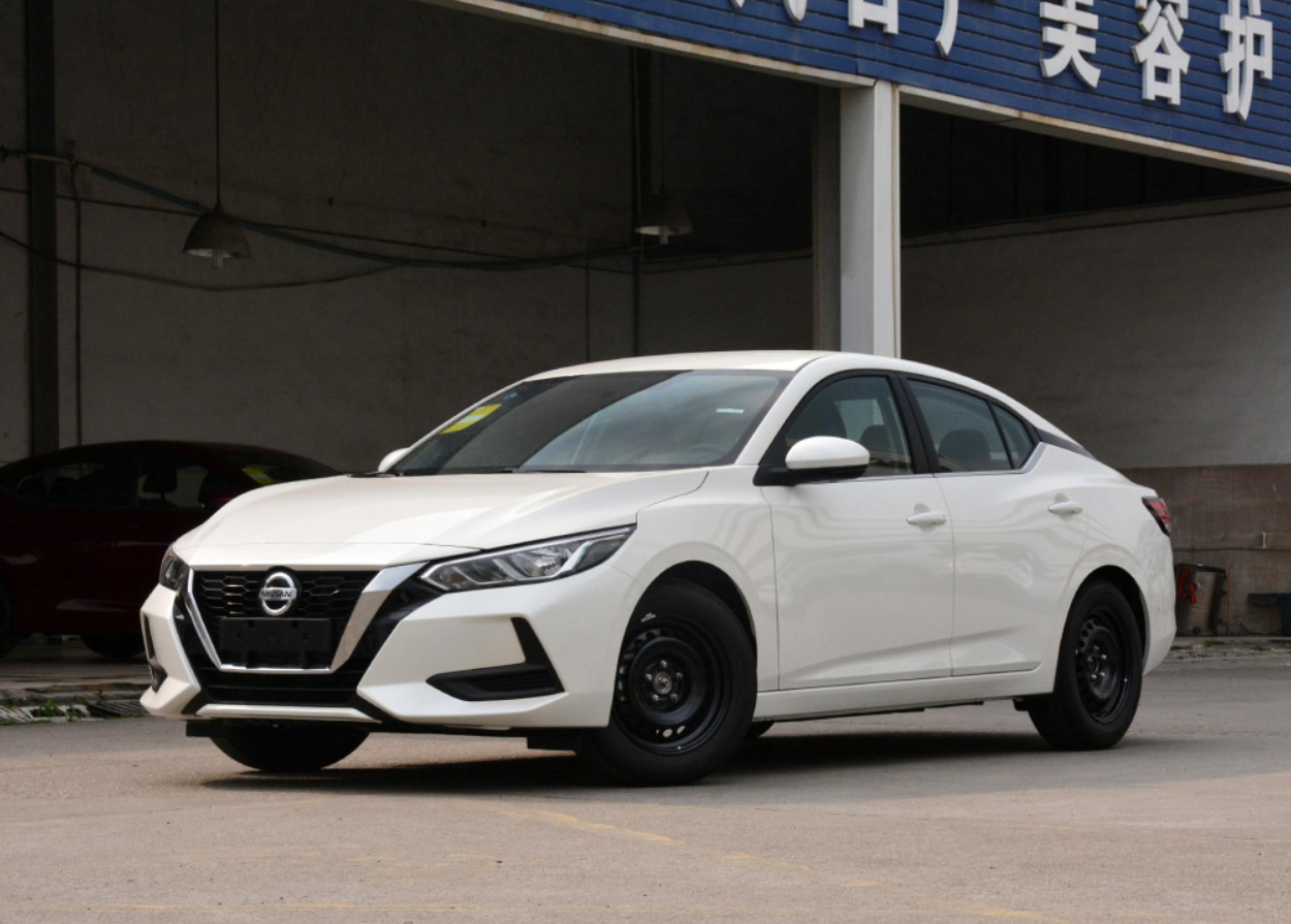 日产轩逸这A级家用车很受欢迎，大空间还特省油，性价比高