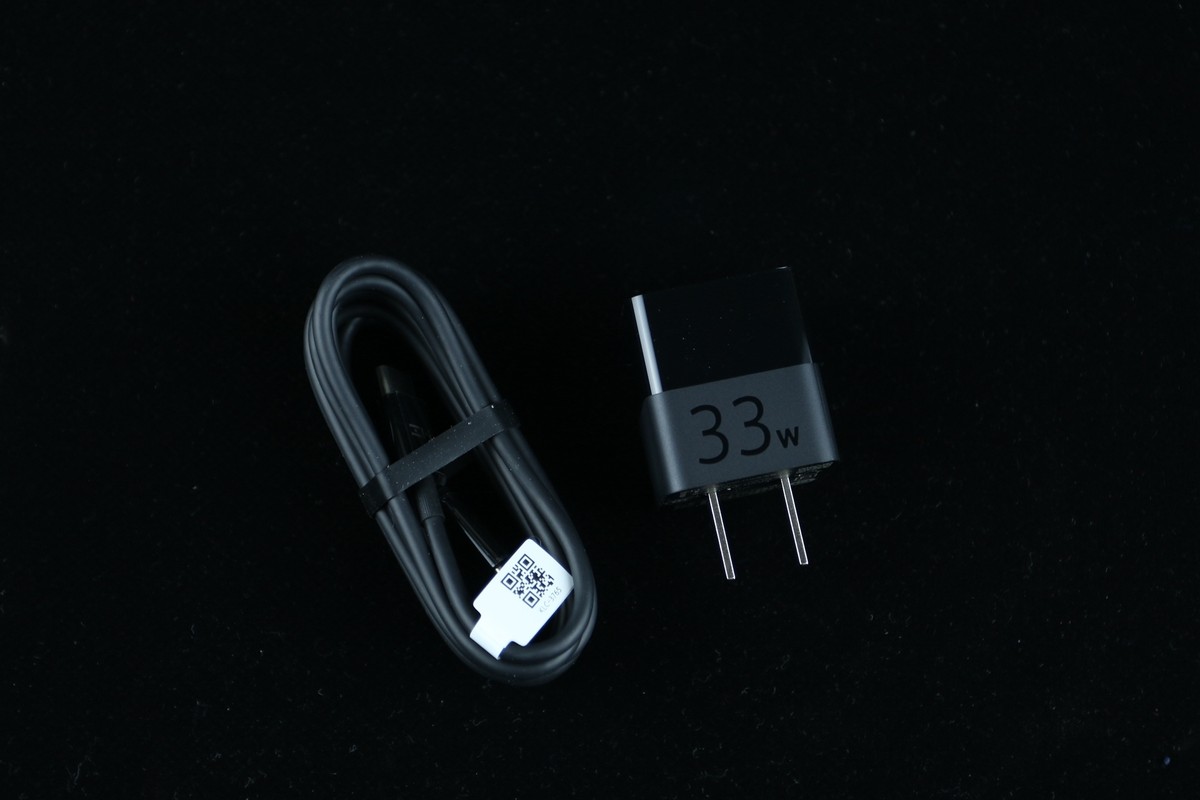 小体积氮化镓半导体来袭——紫米33W充电器MINI评测