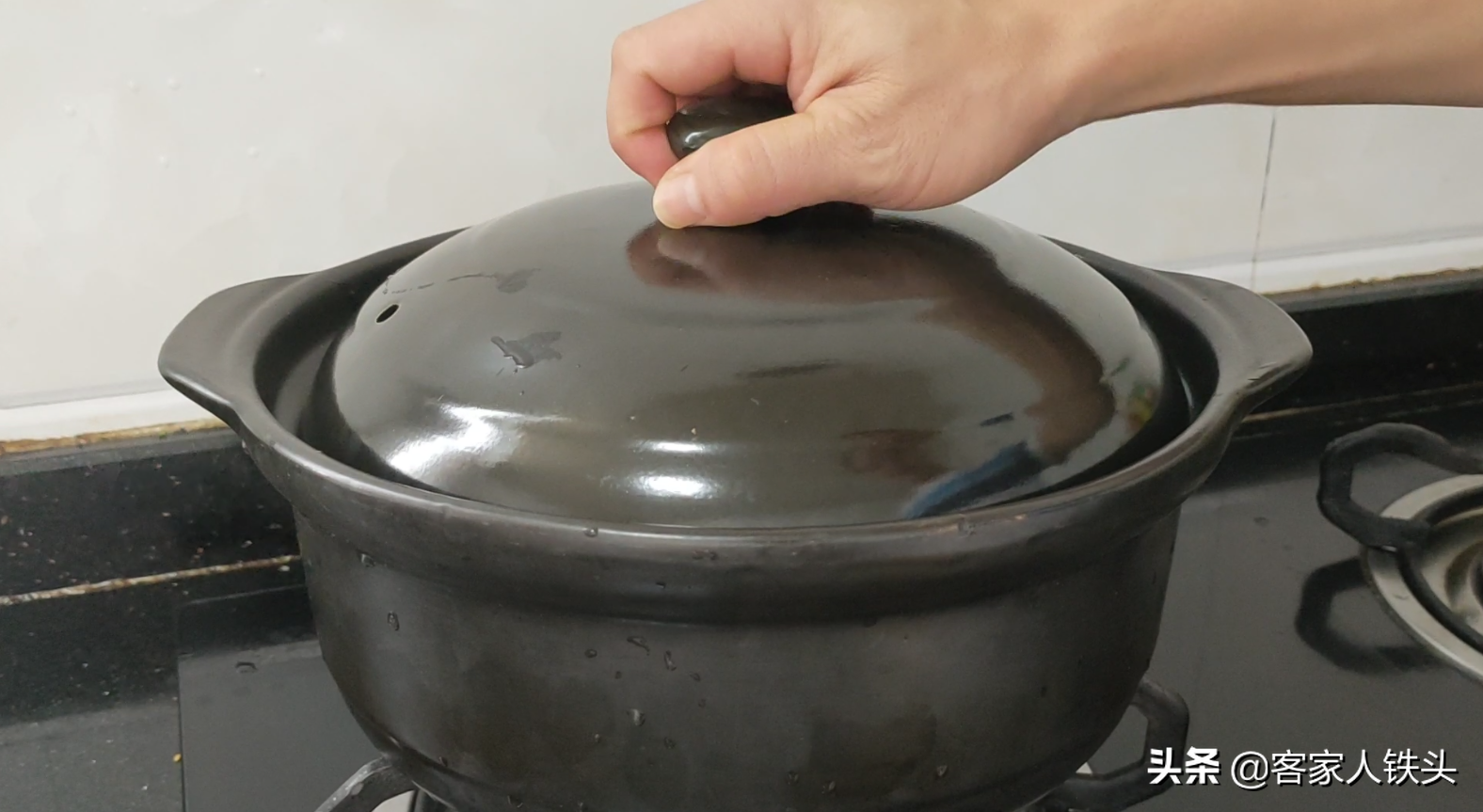 愛吃豬腳？ 不要加大料做，試試客家一鍋傳統做法，吃一口就愛上