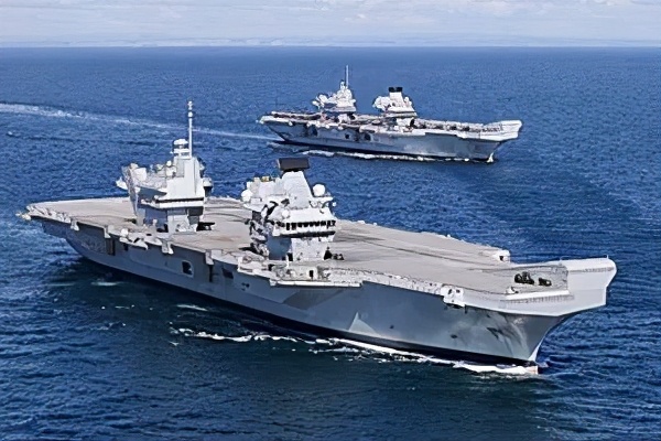 ������˹������������Ӣ�������������Ϻ����µ���