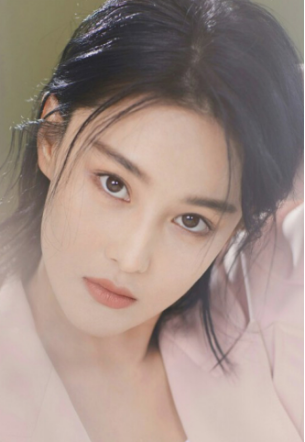 Zhang Xin grants: Cast off controversy to become army elder brother's wife, easy life of a small family is admired nowadays evil spirit other people, 