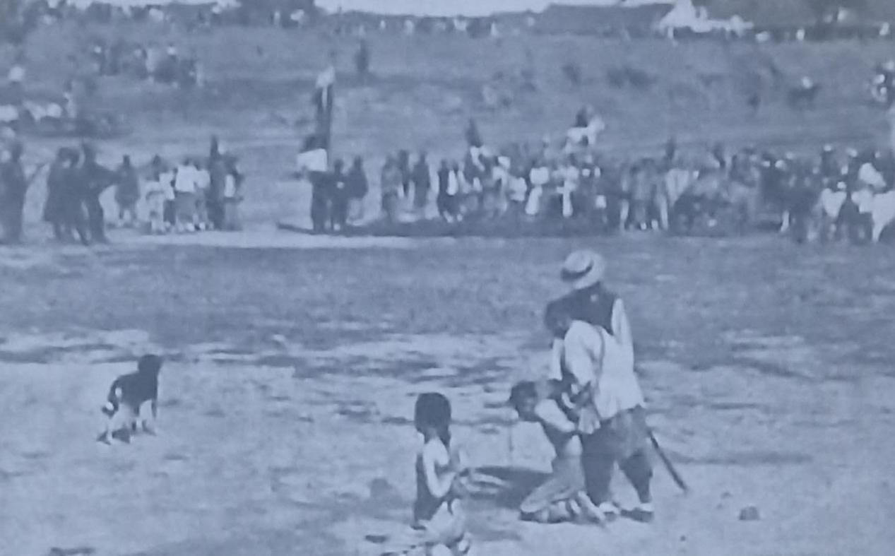 英国人目睹清朝刑场砍头，看到围观群众在欢呼