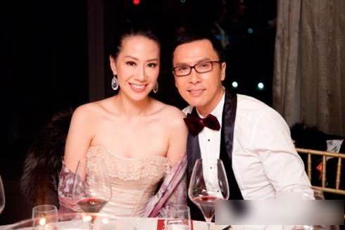 “无法”离婚的四位男星，每个老婆都是长相出众，还都有亿万身家