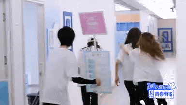 台下的婧们也是一群“戏很多的”女孩呀！