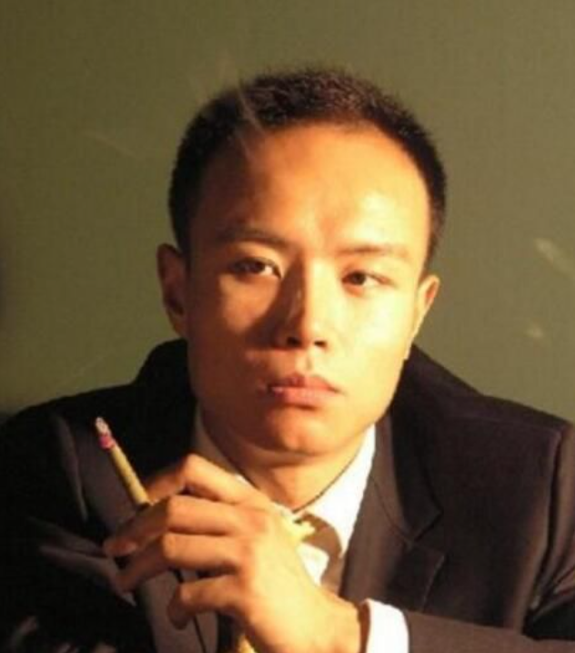 看完乐嘉的老婆，再看涂磊的老婆，一个才女，