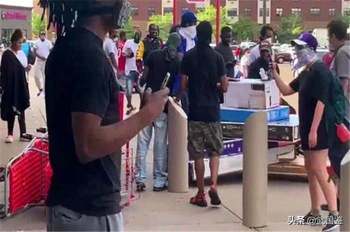 骚乱升级蔓延纽约！特朗普脸色挂不住了，美：