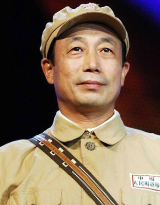 他炮轰冯小刚，怒怼范冰冰，娶张丰毅前妻，继