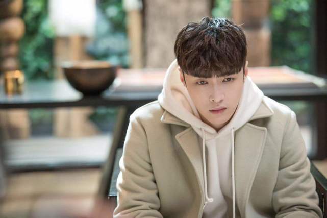 难怪退出“极挑”，四档综艺不够又官宣新剧，