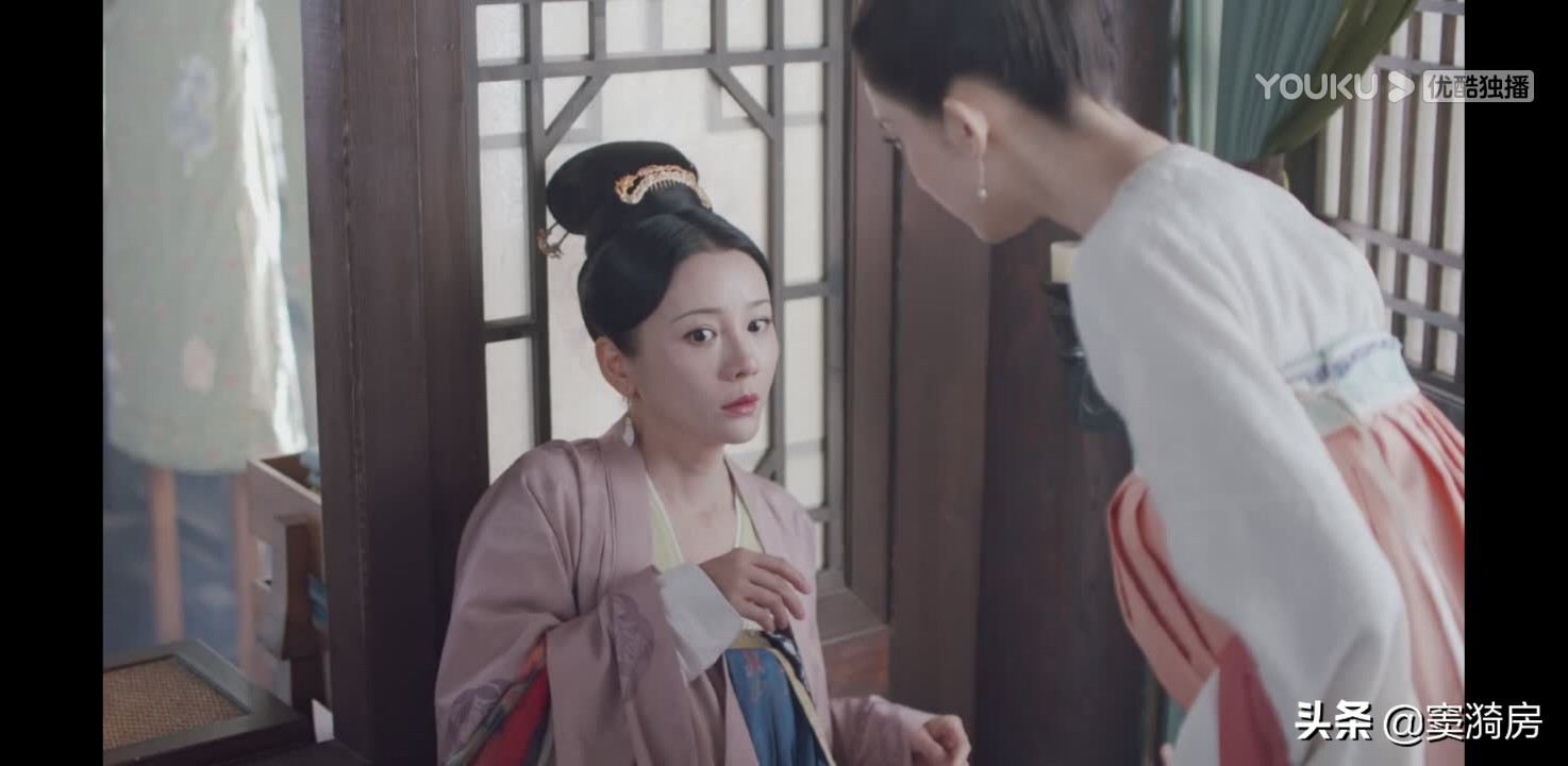 Wind removes Neon skirt: 3 large spots that make a face, bully gas leaves foolish Bai Tian's person is set, you abandon theatrical work early