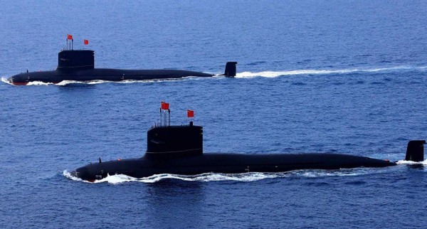 日本潜艇浮海面被香港商船猛撞，并非单纯搞笑事故？背后确有内幕