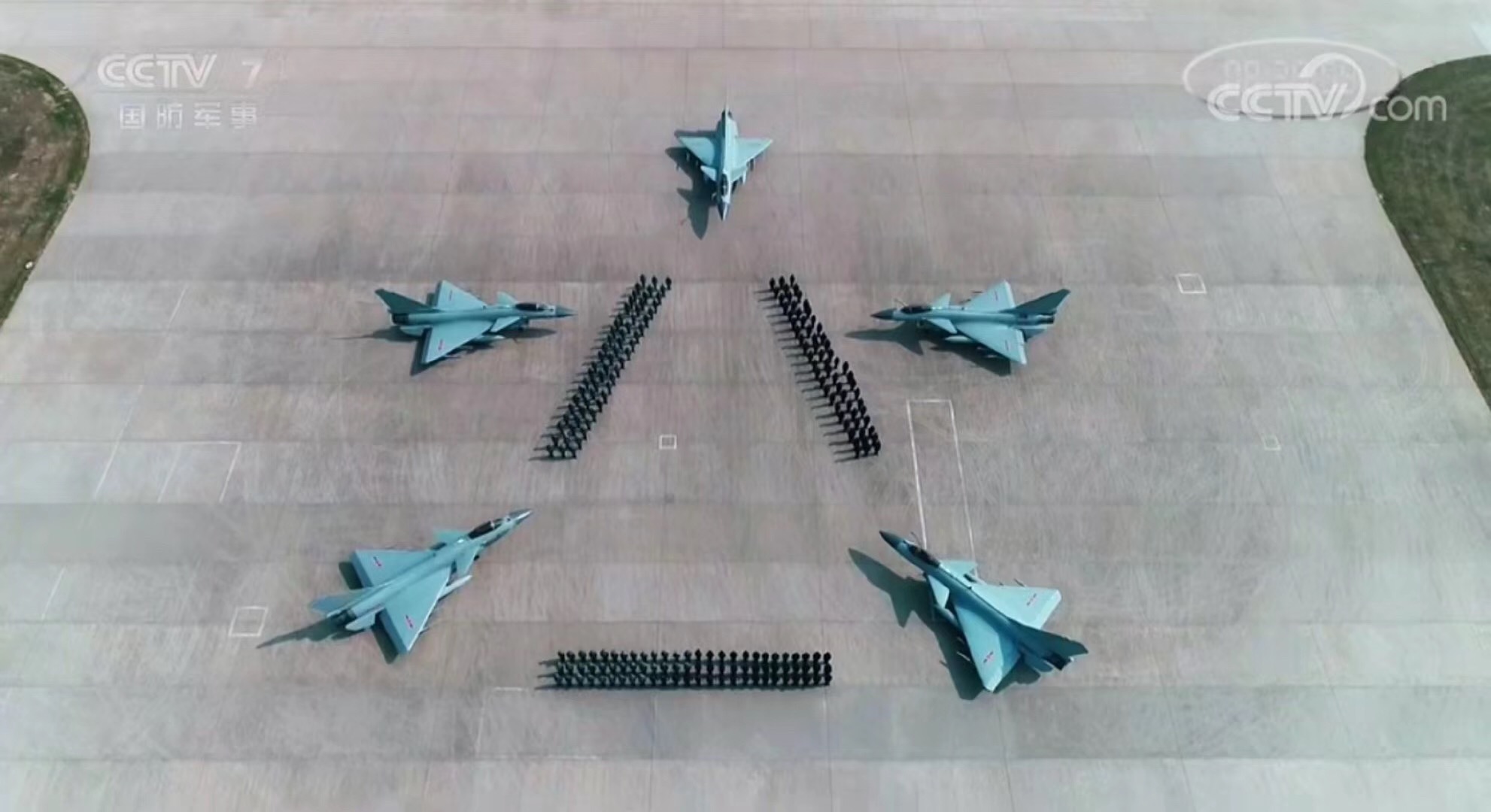 换个角度看国产战斗机从歼5到歼20这次的航拍画面齐了