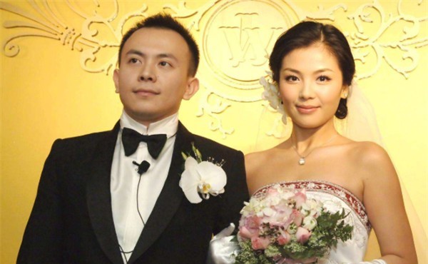 “国民贤妻”刘涛：那些替夫还债的日子，太不容易了