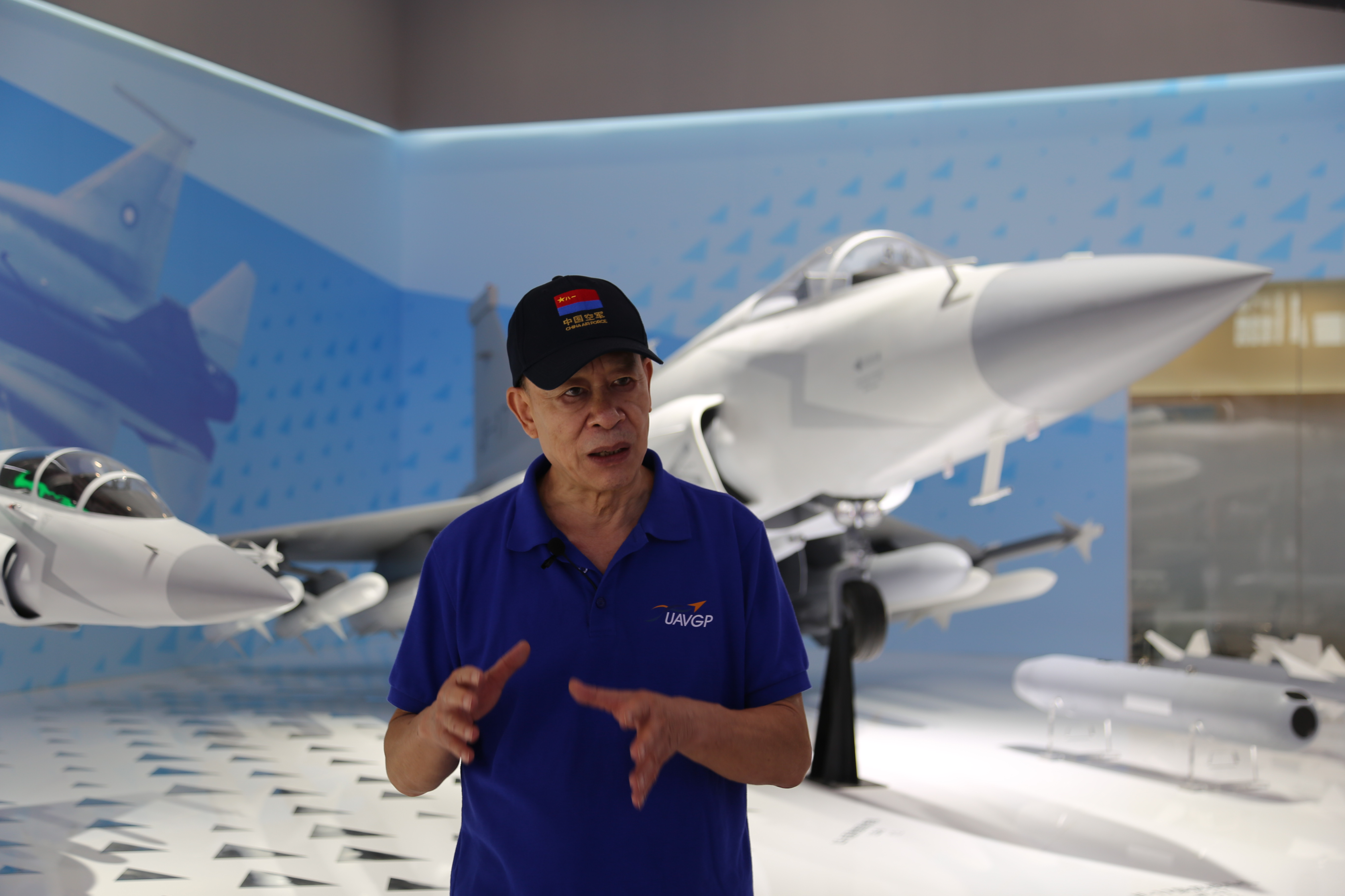 �麣��չ�������Ƽ�����ǰ�ڣ��������������Ϻ�̨�����£���Щ��������Ϊ����׼����