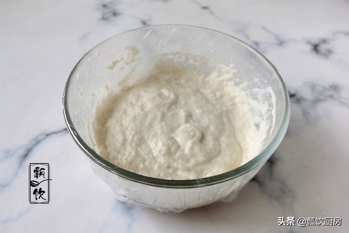 做油条新方法，外酥里软鼓大泡，告别干硬，软的弯腰，凉了都不硬