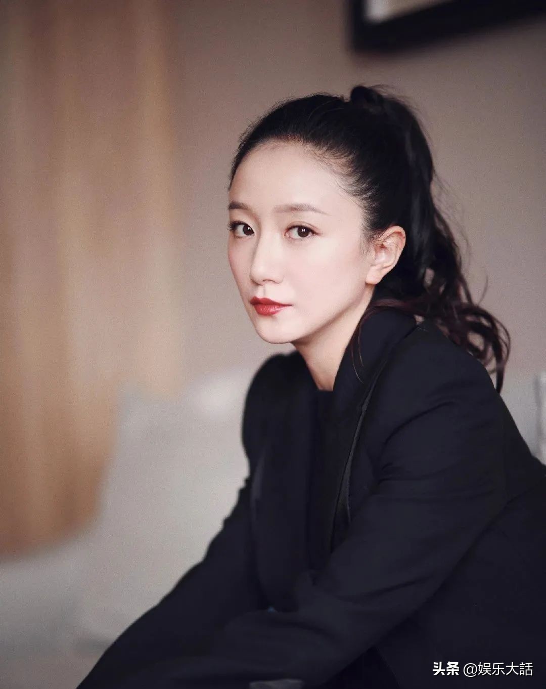 脸上有痣也好看的女演员，只服这6位，位置恰到