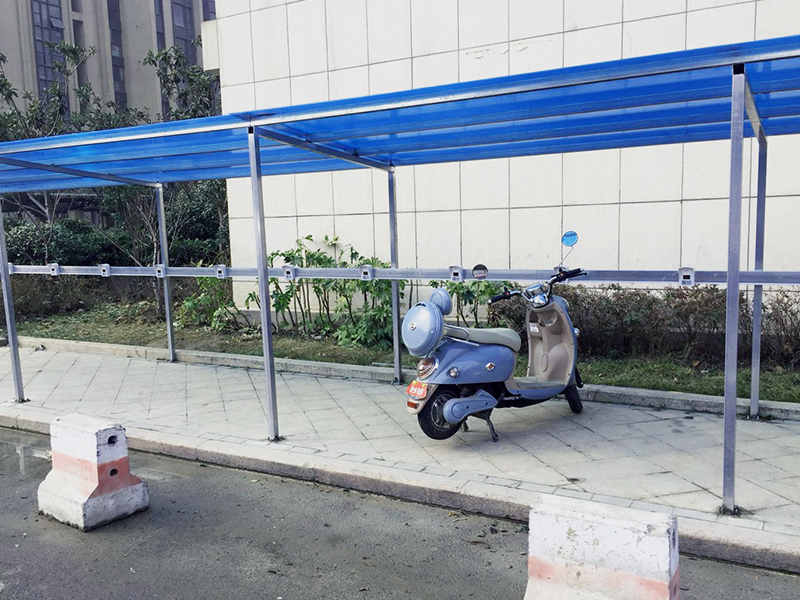 锂电池换电模式，15秒实现满电续航
