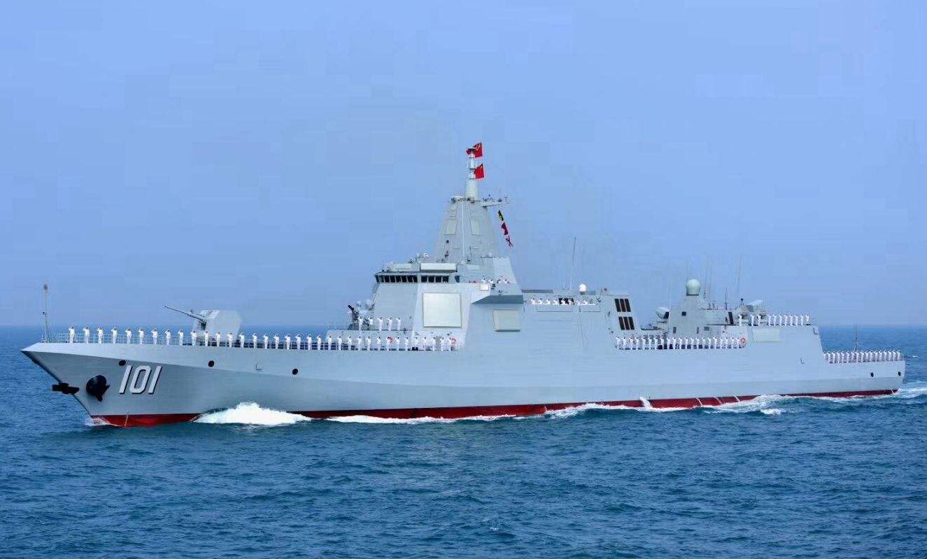 055第二艘拉萨舰入役，中国海军的大进步的背后