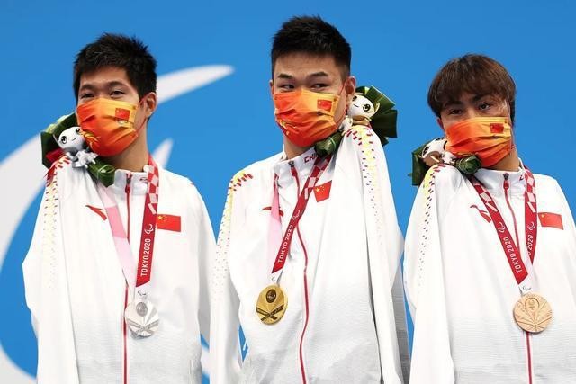 残奥奖牌榜中国排第一！高燃瞬间惹泪目，刘德华被赞上热搜不意外