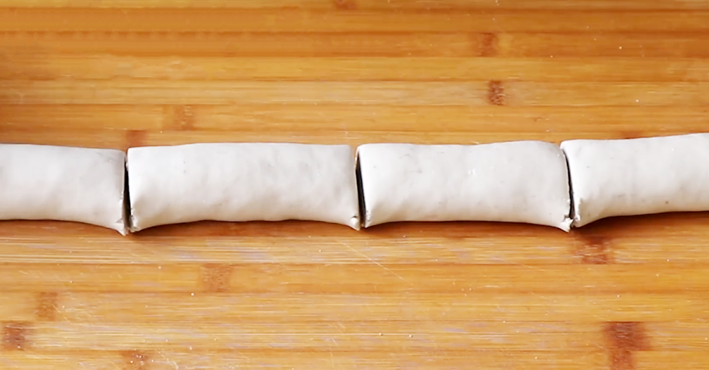 有蝦的蝦片，自己在家做，真材實料，好吃無添加，做一次能吃半年