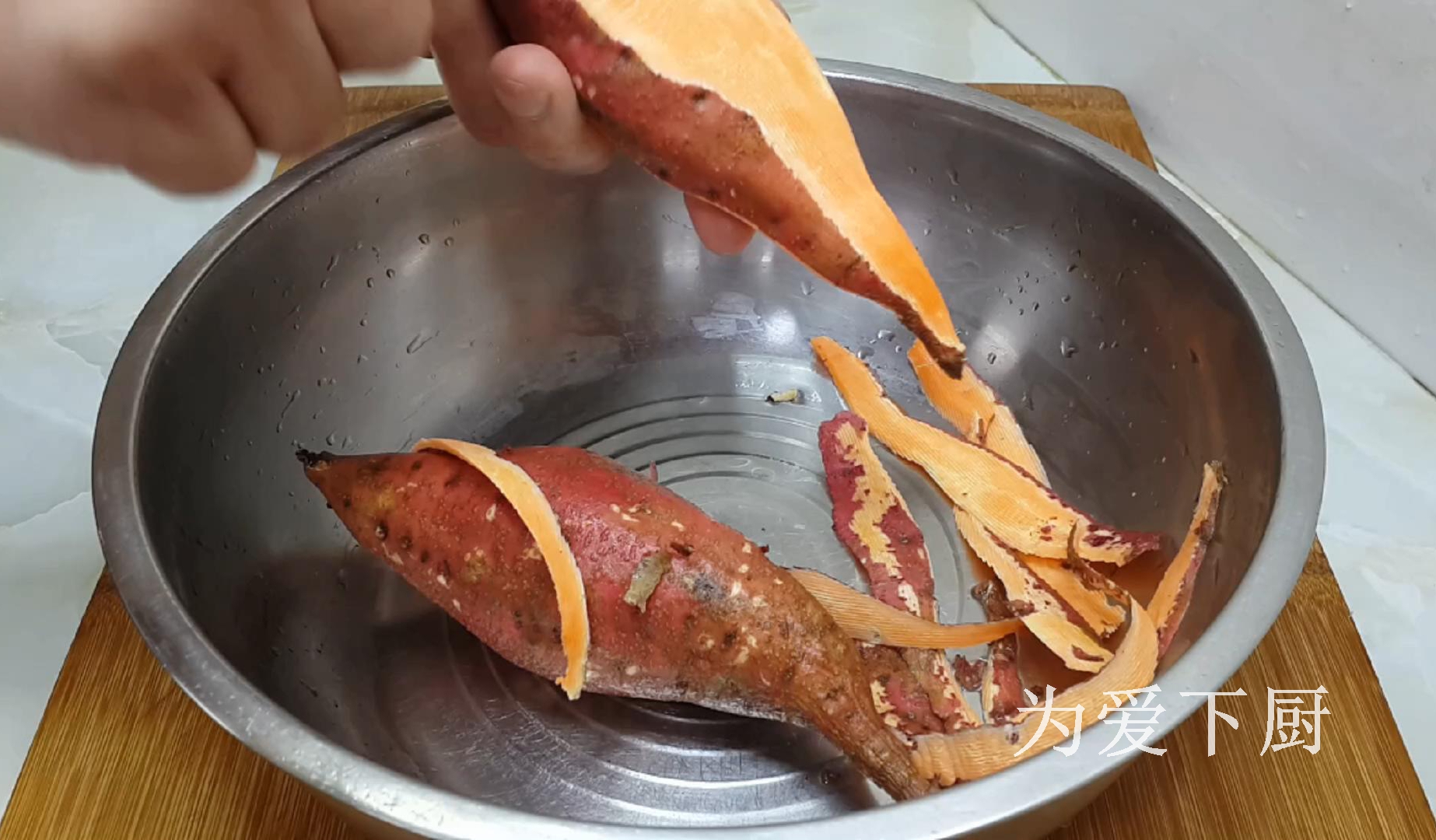 红薯这样做才好吃，加半碗糯米粉，个个焦脆又香甜，真的太香了