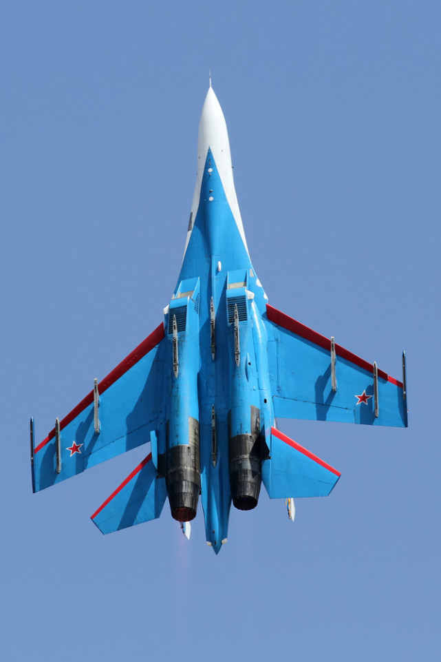 �����Ϸ�˾��ö�ս����ף���վ����գ���ýЦ����ллͬ־��