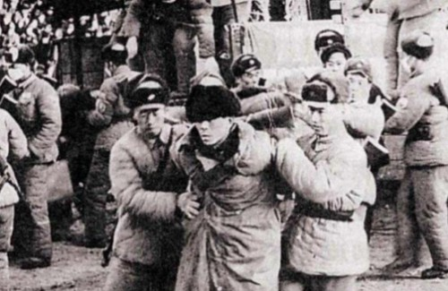 建国初，国军中校在上海被抓，审讯后随即被行